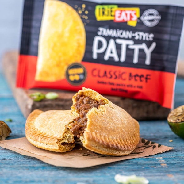 BACKGROUND IMAGE IE Jamaican Patty Classic Beef 3
